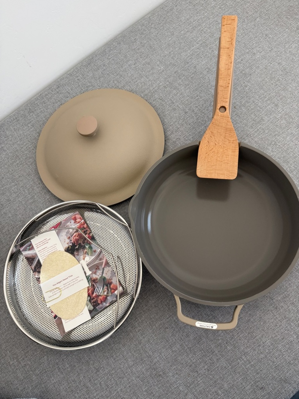 Our Place Always pan 2.0 Steam Skillet with Lid and Wooden utensil - Picture 4 of 13